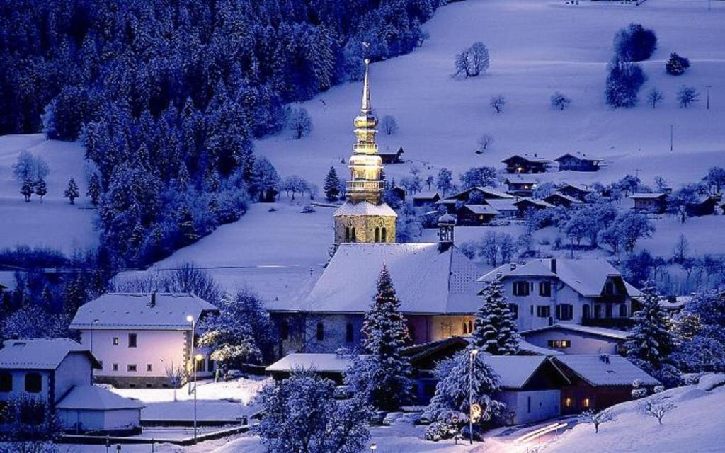 Отель Les Aravis - Комблу Экстерьер фото